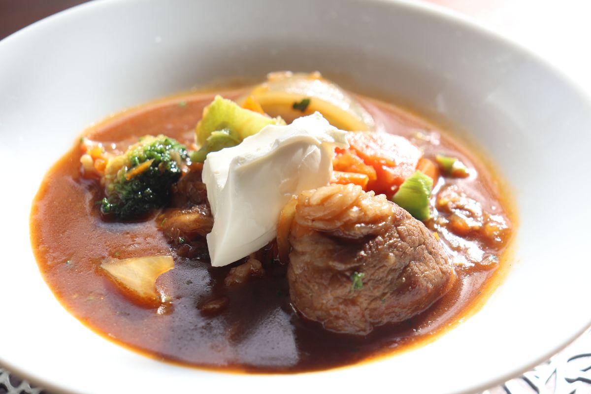 【簡単！お手軽！楽わざレシピ151】具材ゴロゴロ！「牛塊肉風ビーフシチュー」 